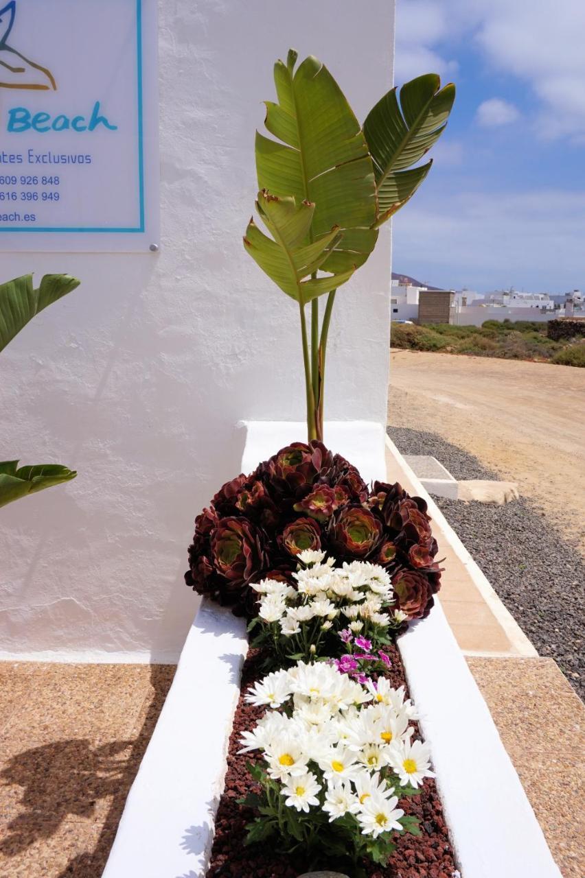 La Graciosa Camelia Beach Vistas Mar Caleta de Sebo Luaran gambar