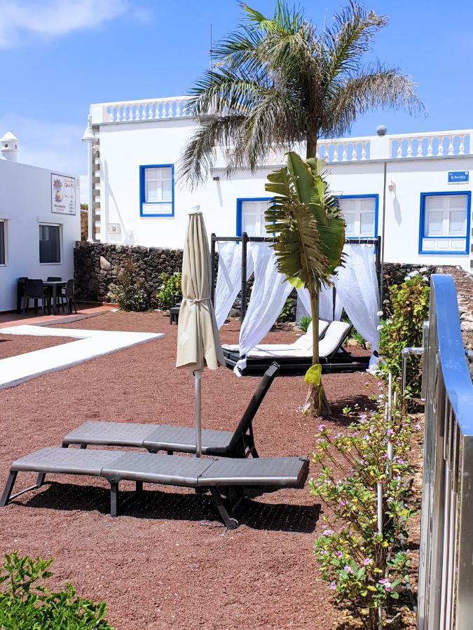 La Graciosa Camelia Beach Vistas Mar Caleta de Sebo Luaran gambar